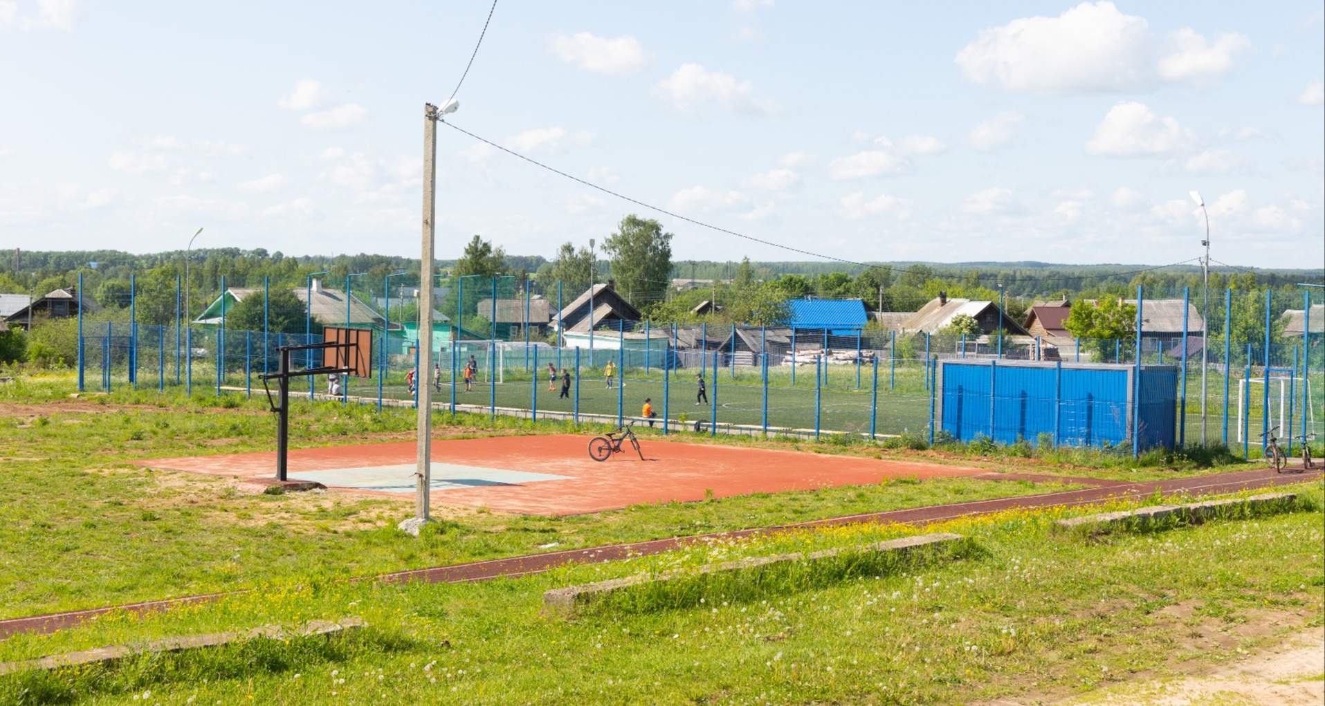 Благоустройство спортивной зоны в парке отдыха р.п.Арья