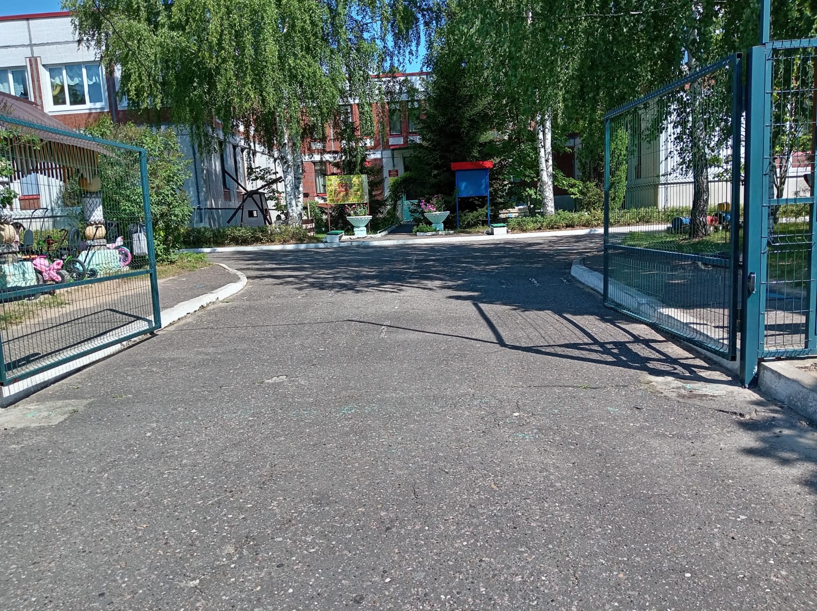 Благоустройство территории детского сада №2 пос.Новосмолинский