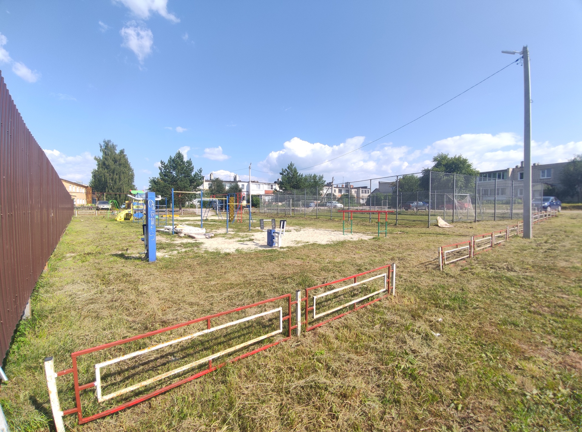 Устройство детской и спортивной площадки на ул.Полевая в с.Кирилловка г.о.г.Арзамас Нижегородской области