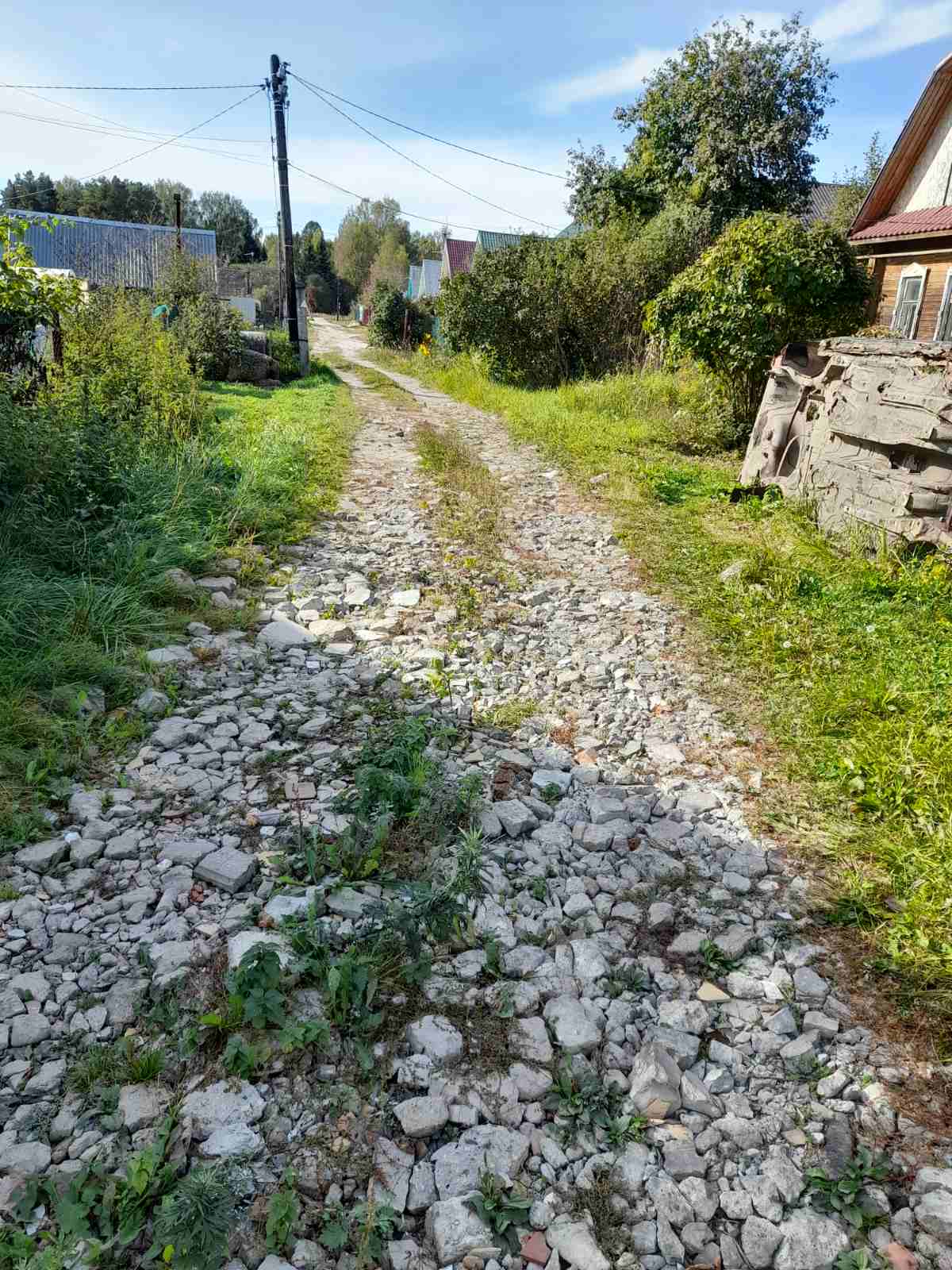 «Первомайские дороги», устройство щебеночных покрытий дорог местного значения общего пользования, проходящих по проулку от дома № 83 по улице Октябрьская до улицы Калинина, от дома № 1 до дома № 33 по улице Калинина, от дома №1 до дома №18 по улице Лесная  и по улице Больничная в рабочем поселке Первомайский Городецкого муниципального округа Нижегородской области