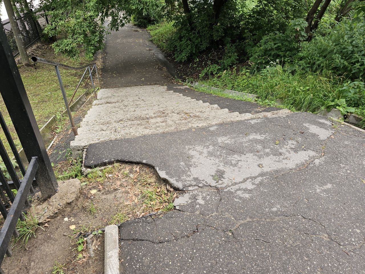 Выполнение работ по ремонту объекта «Ул. Радужная от ул. Родионова до ул. Усилова» (ремонт тротуара от д. 14 по ул. Радужная до д. 9/1 по ул. Фруктовая, вдоль МБОУ «Школа № 35» (ул. Фруктовая, д. 8) в Нижегородском районе города Нижнего Новгорода