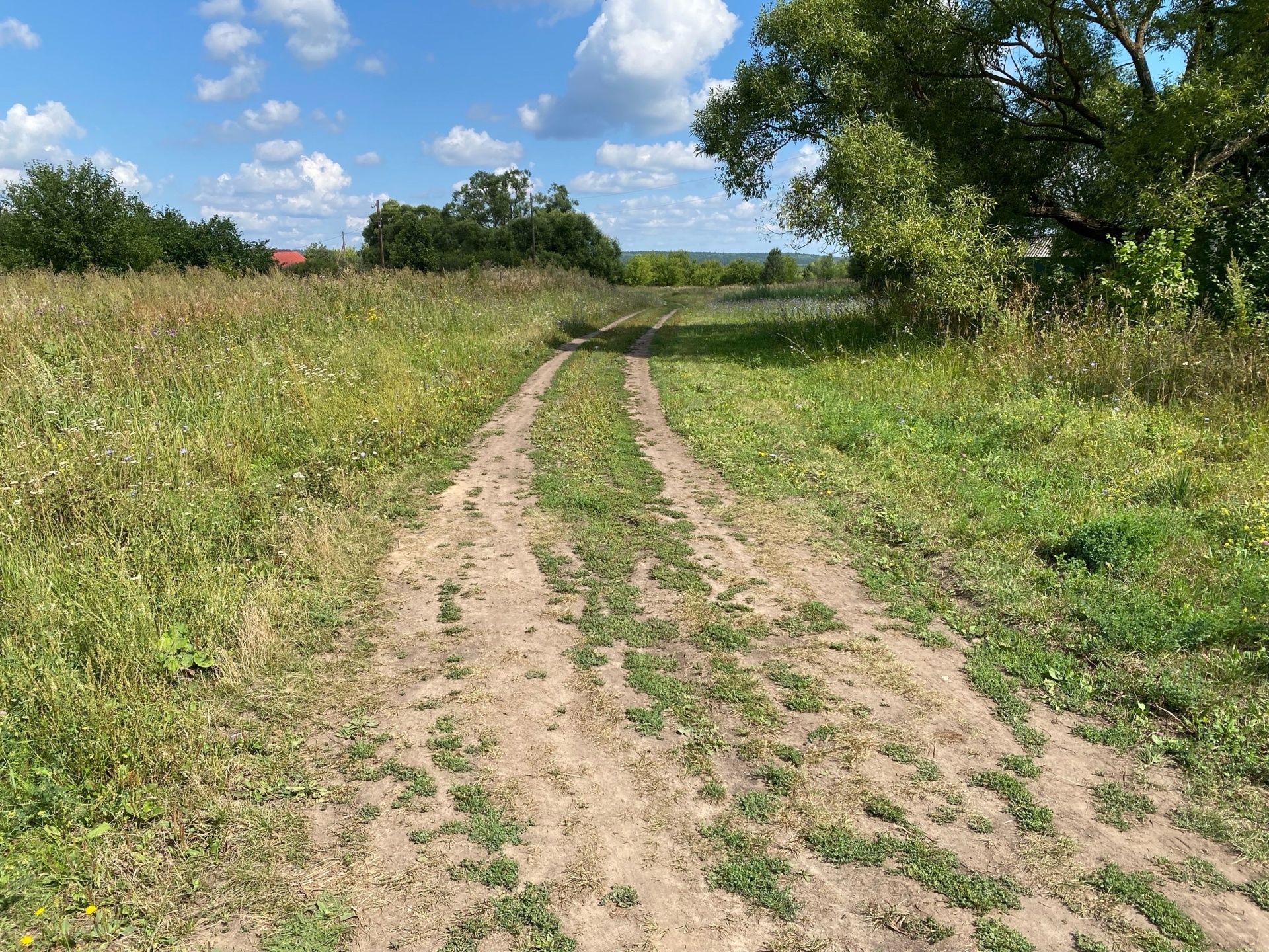 Ремонт  автомобильных дорог общего пользования местного значения в п.Красный Бор Шатковского муниципального округа Нижегородской области