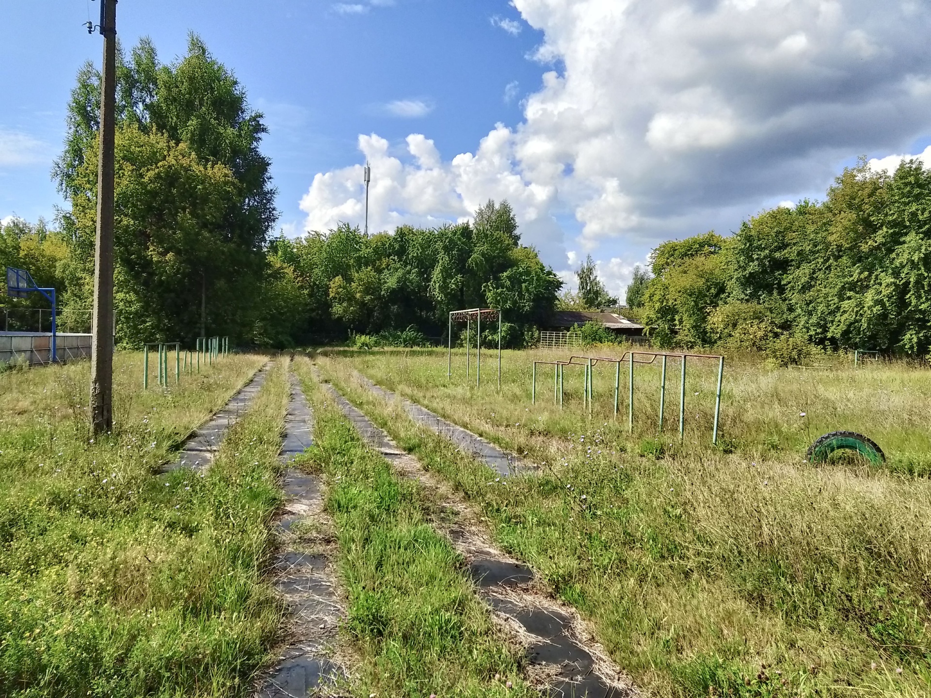 Выполнение работ по установке многофункциональной спортивной площадки на территории МБОУ «СОШ № 14 с УИОП» Балахнинского муниципального округа
