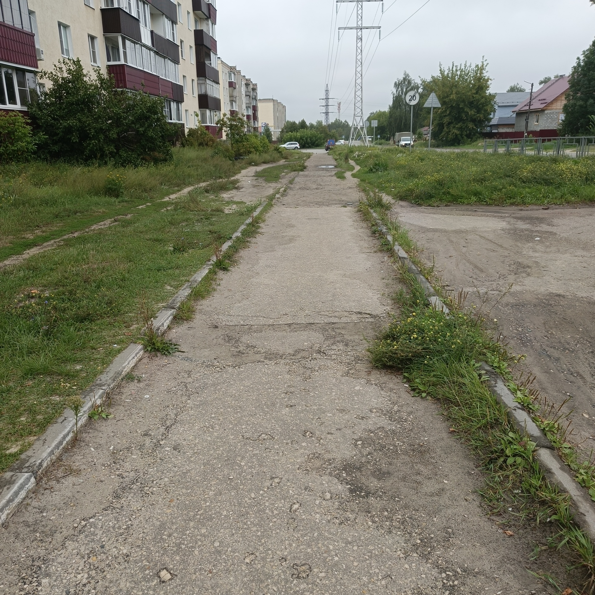 Благоустройство территории вдоль домов №№45, 49, 53 на ул.Адмирала Макарова в городе Кулебаки Нижегородской области