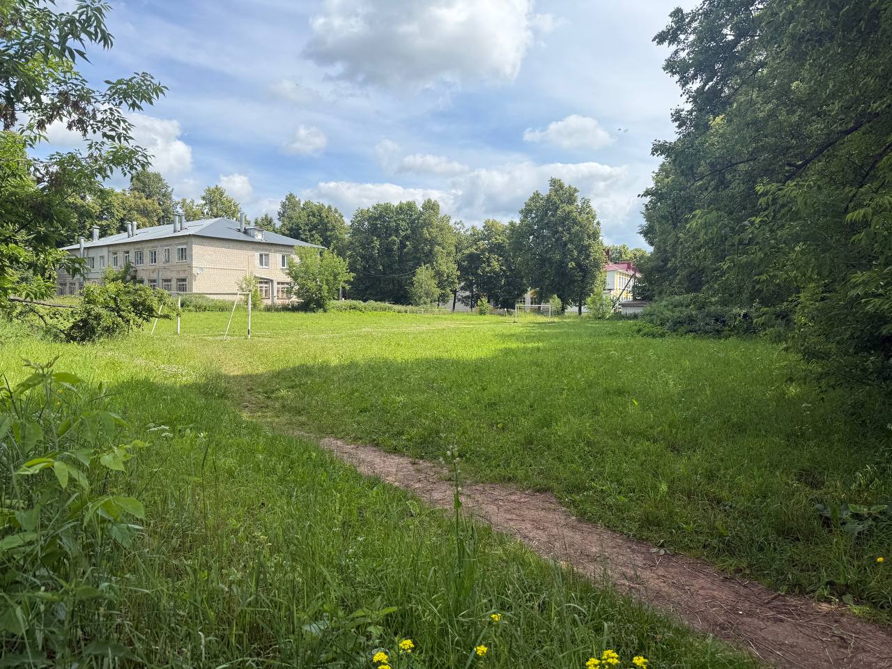 Обустройство многофункциональной спортивной площадки на территории МБОУ «Каменская школа» в с. Каменки Богородского муниципального округа Нижегородской области