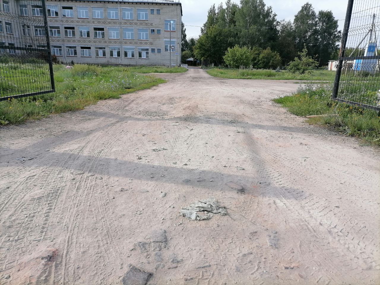 Ремонт асфальтового покрытия территории МАОУ "СШ №1 г.Перевоза" по адресу: Нижегородская область, г.Перевоз, ул.Молодёжная, д.11 (часть 2)"