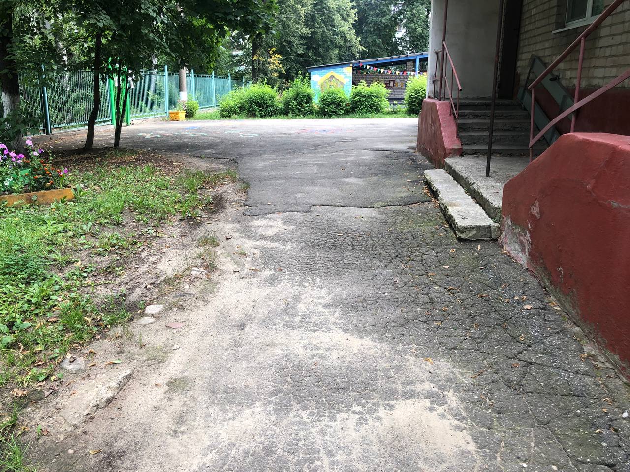 Выполнение работ по ремонту асфальтобетонного покрытия на территории МБДОУ "Детский сад № 154", город Нижний Новгород, Херсонская ул., д.14 к.1