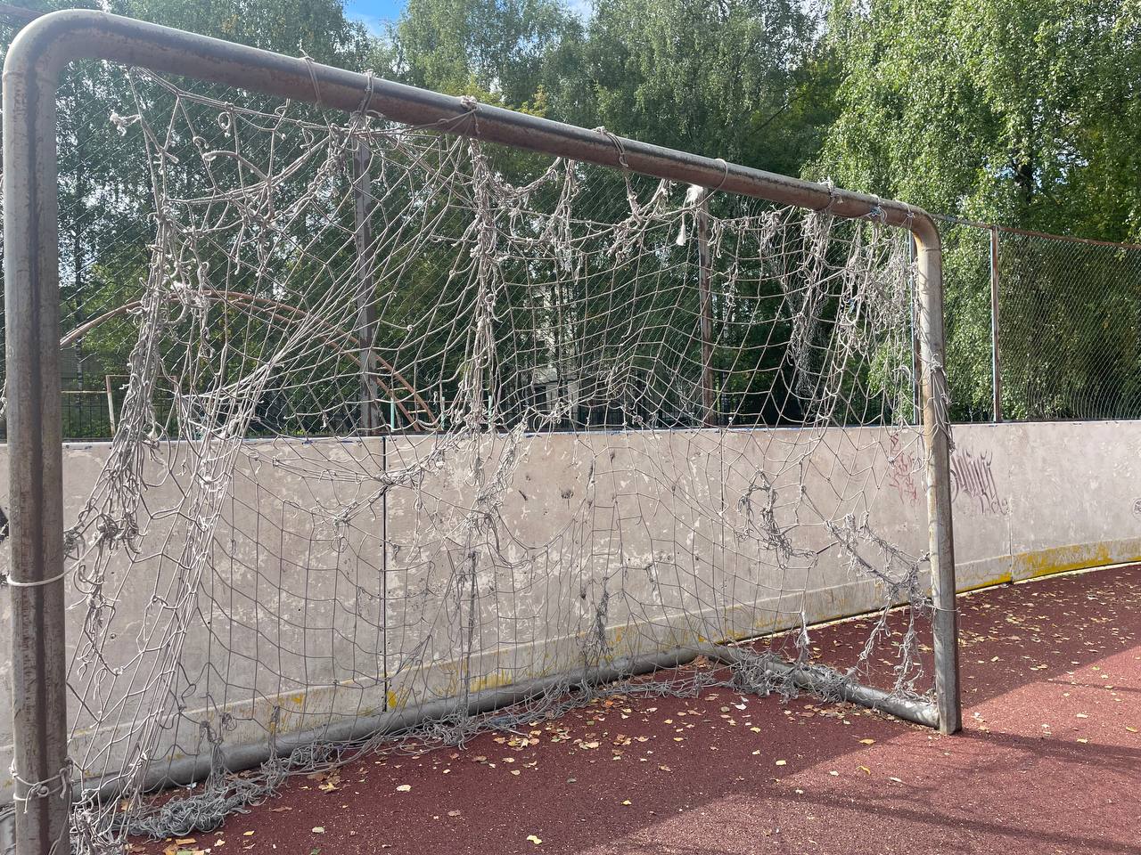 Текущий ремонт мини стадиона с хоккейной площадкой МБОУ "Школа № 181" город Нижний Новгород, Канавинский район, улица Лесной городок, дом 6-а (2 этап)