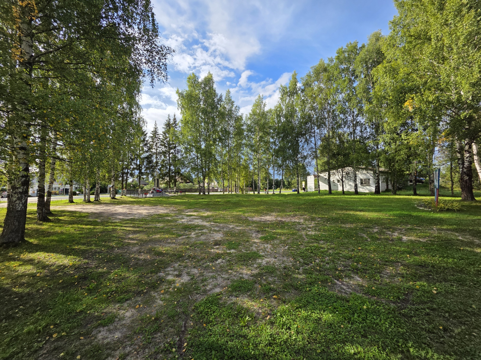 Благоустройство общественного пространства перед Домом культуры в с. Карпуниха Уренского муниципального округа Нижегородской области