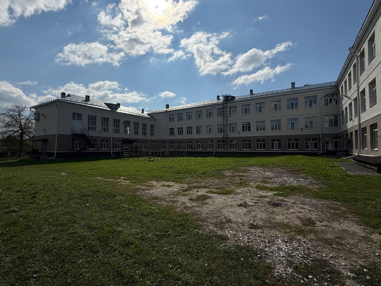 Устройство асфальтобетонного покрытия г.Павлово МАОУ СШ № 7