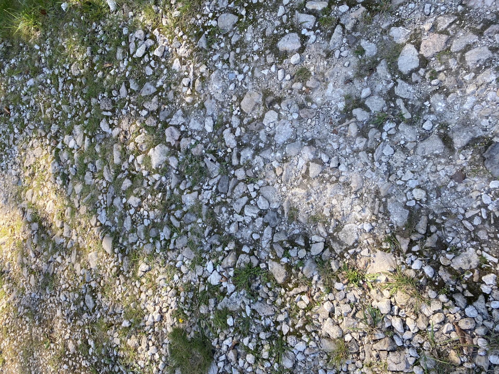 Выполнение работ по ремонту автомобильной дороги по ул.Комсомольская в р.п.Гидроторф Балахнинского муниципального округа