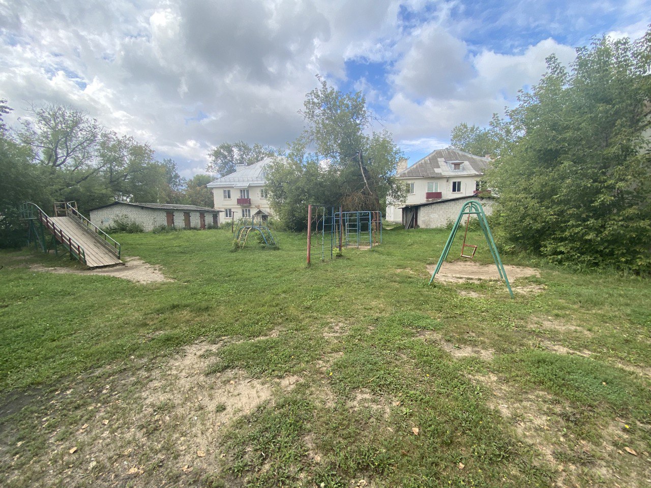 Устройство детской площадки в районе дома №3 по ул.Победы в р.п.Лукино Балахнинского муниципального округа