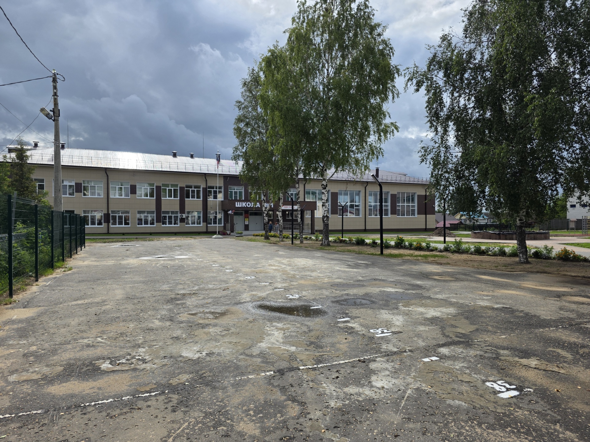 Благоустройство территории МАОУ "Уренская СОШ №1" в г. Урень Нижегородской области