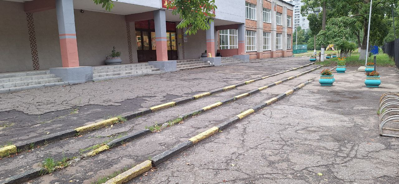 Текущий ремонт асфальтового покрытия на территории МБОУ "Школа №41", город Нижний Новгород,  Канавинский район, ул. С. Есенина, д. 11А