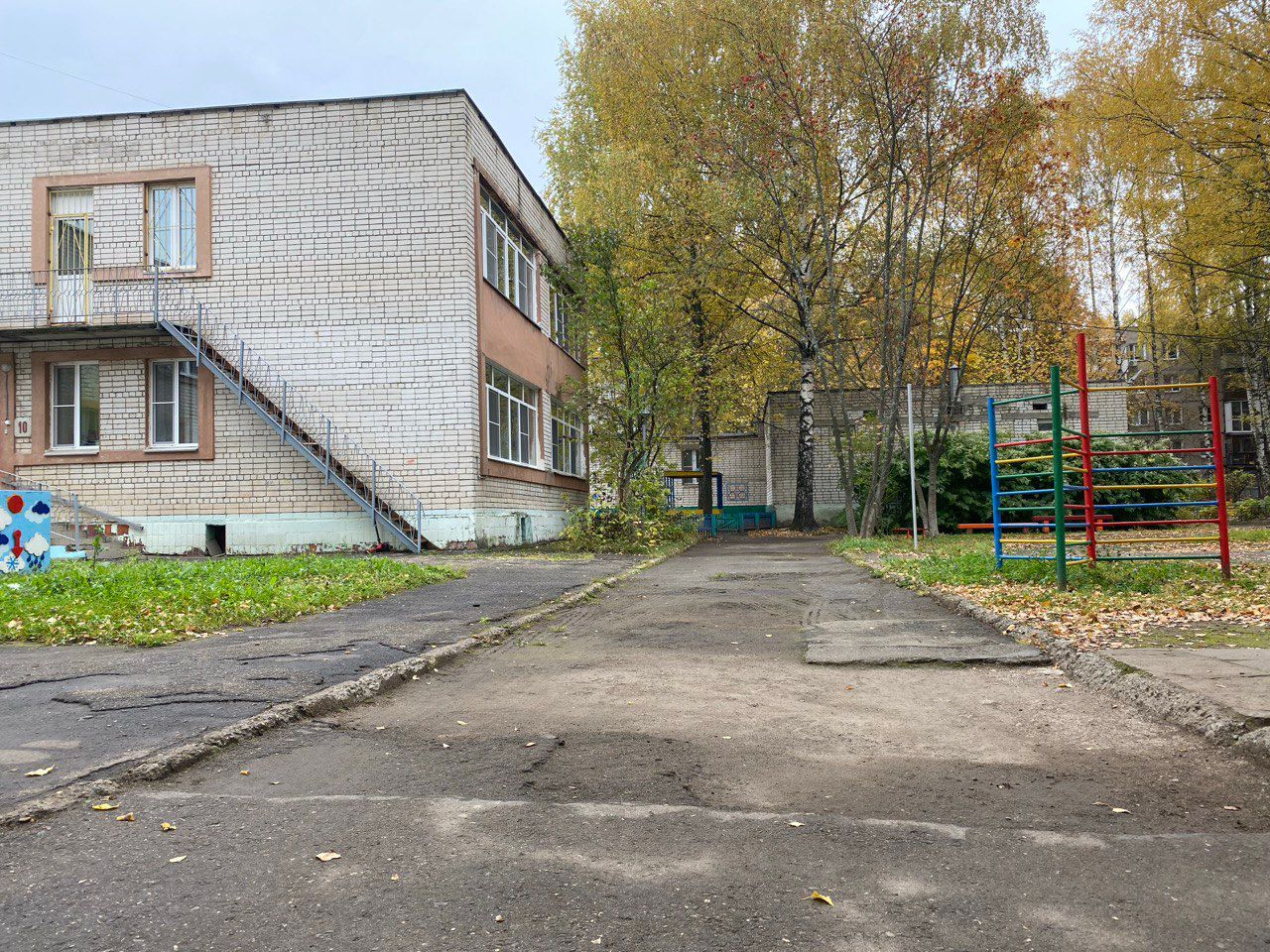 Устройство асфальтобетонного покрытия на территории МАДОУ "Детский сад № 415" в Советском районе города Нижнего Новгорода по адресу Нижний Новгород, ул.Генерала Штеменко, д.8