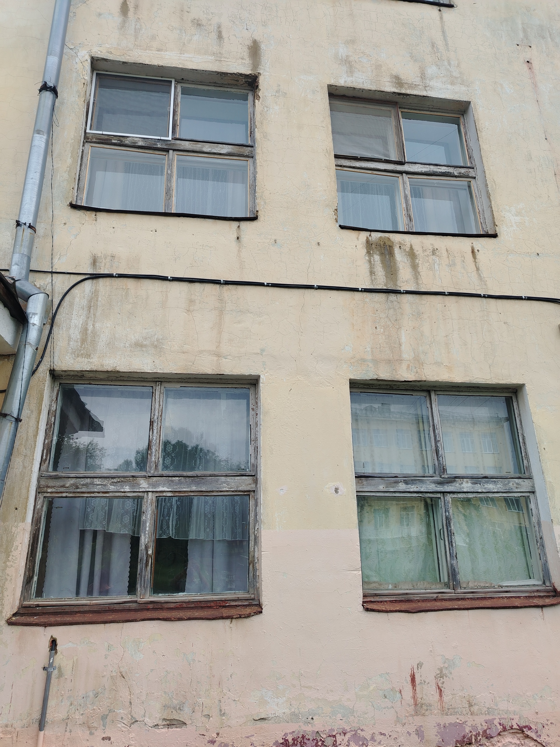 «Ремонт спального корпуса школы‑интерната №1 города Сарова (замена окон  1–2 эт. в здании МБОУ Школы №1)»