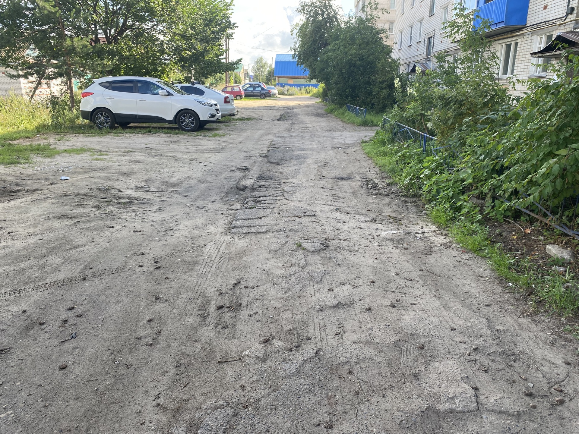 Благоустройство придомовой территории многоквартирных домов №28 по ул.Энгельса и №35 по ул.К.Либкнехта в г.Балахна Балахнинского муниципального округа