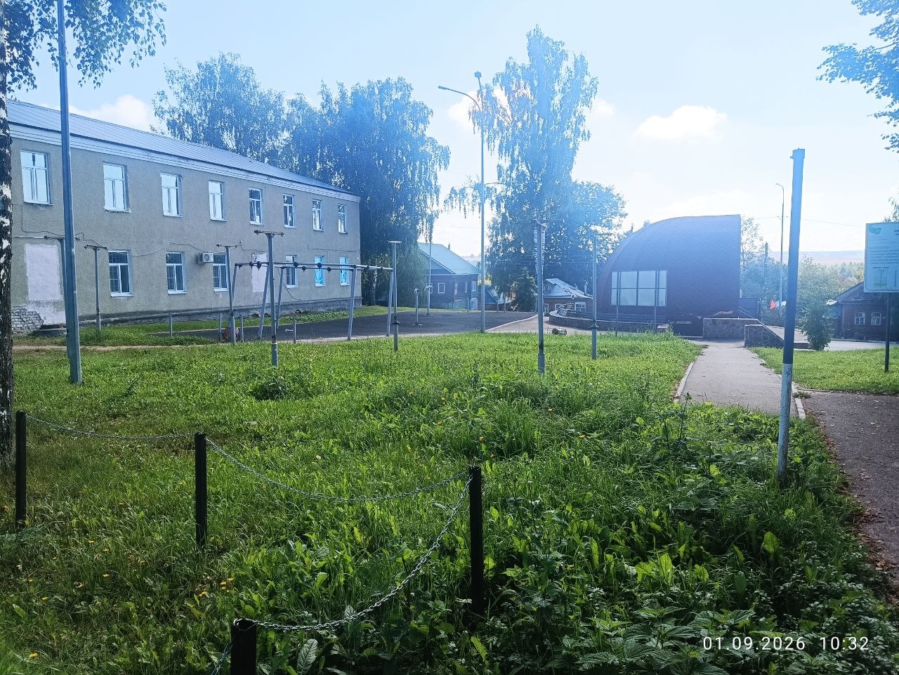 Оборудование детских площадок у районного дома культуры и ул. Советской около д.132А в р.п. Дальнее Константиново Нижегородской области