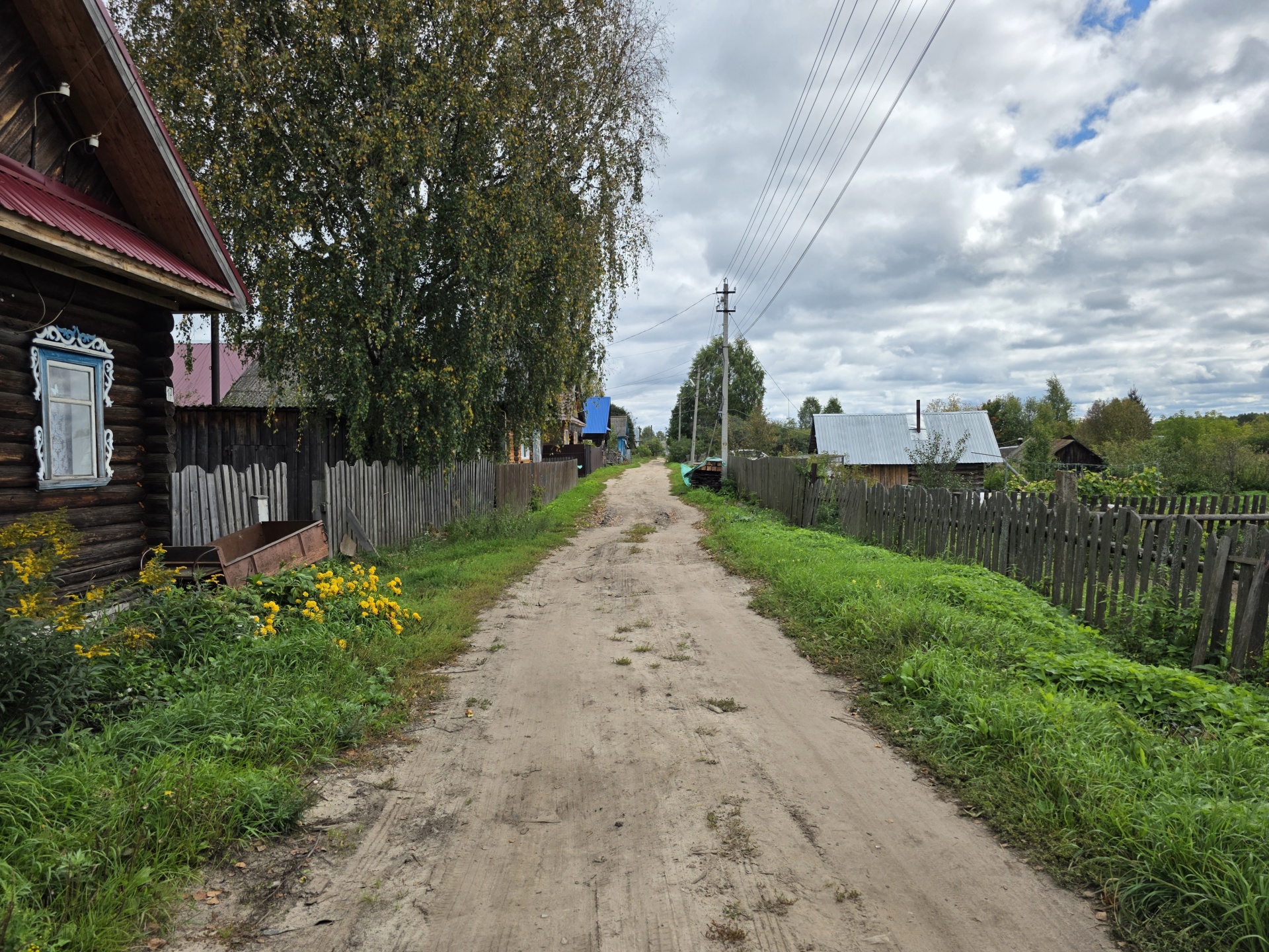 Ремонт  автомобильных дорог щебнем по ул.Труда, ул.Полевая, ул.Колхозная, ул.Коммунистическая в с.п.Уста Уренского муниципального округа