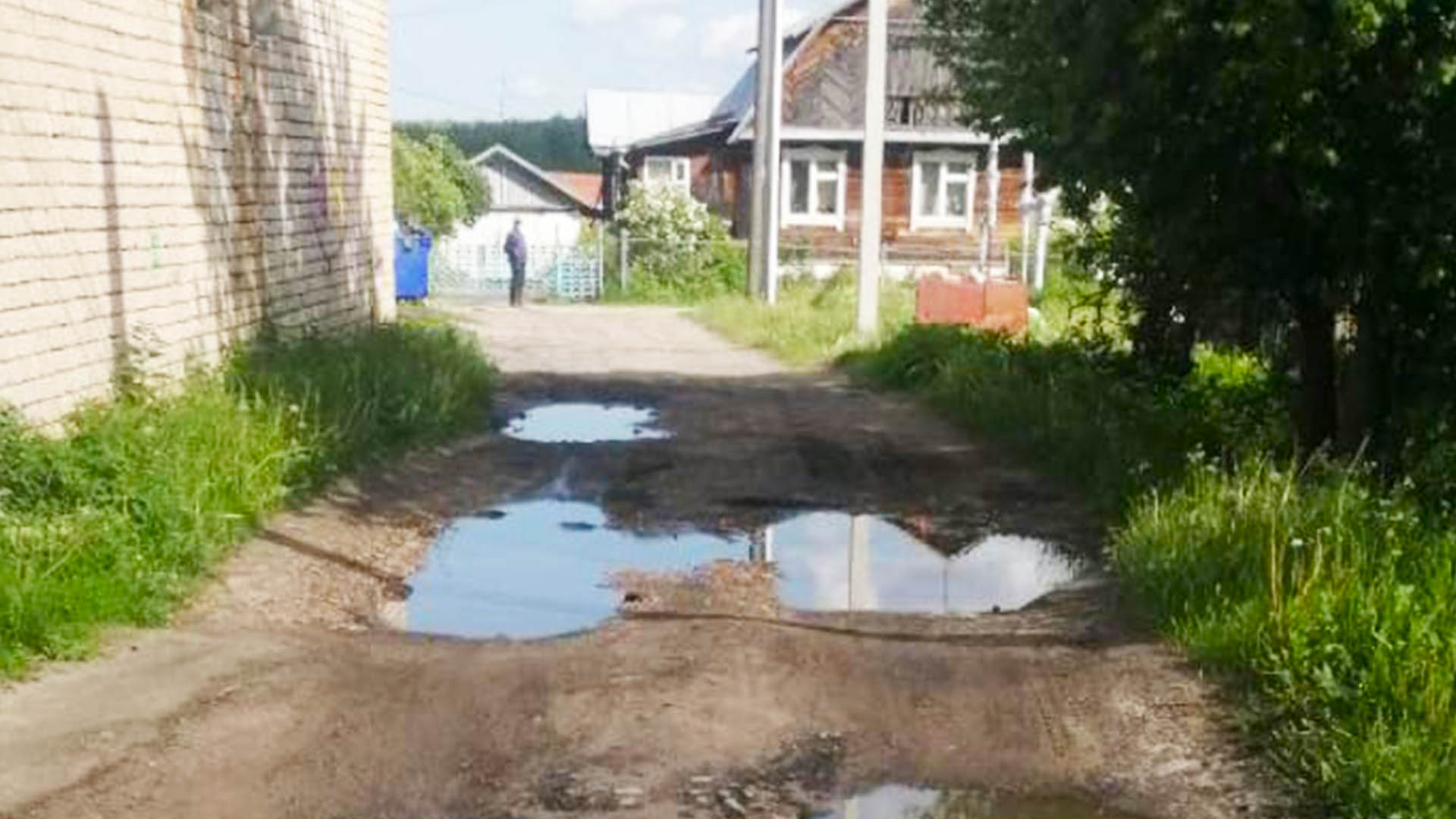 Ремонт дороги по ул.Полевая, п.Пруды