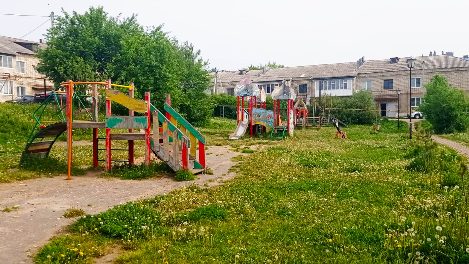 Устройство спортивно-игровой площадки на ул.Ульянова, г.Сергач