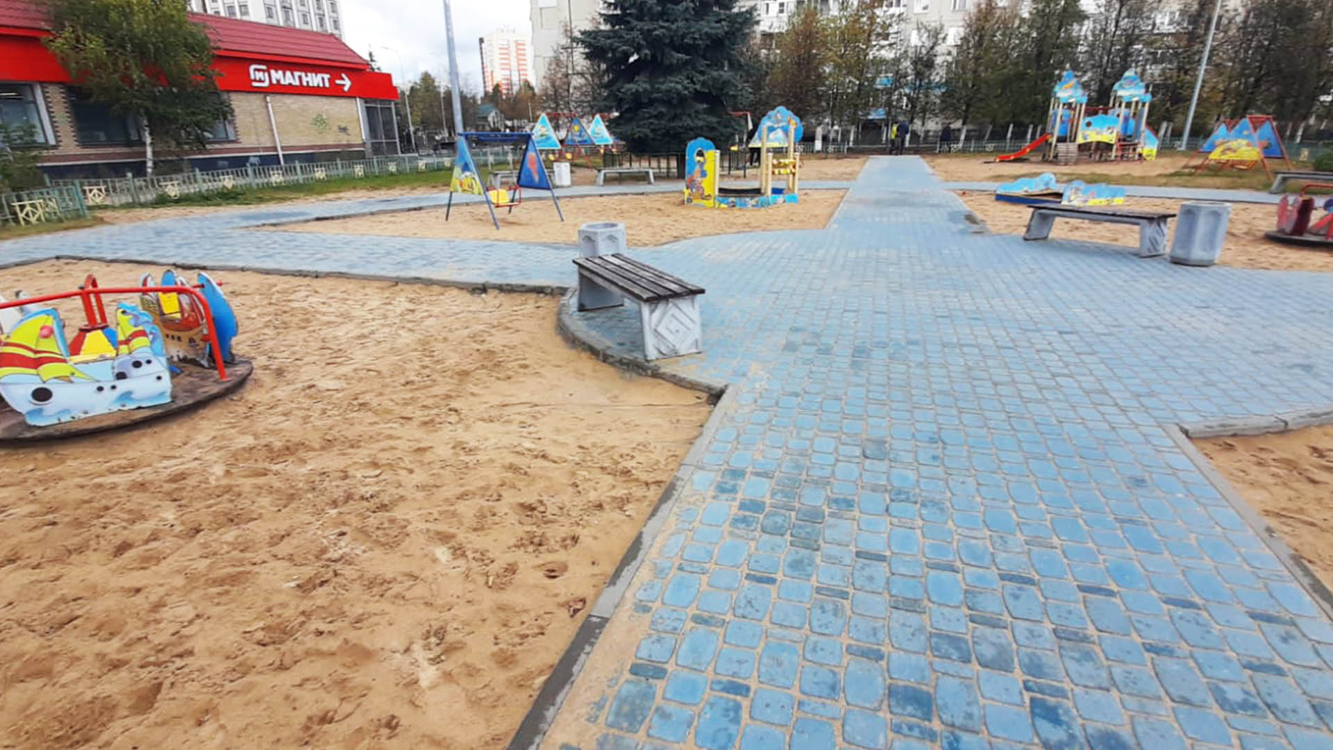 Благоустройство детской игровой площадки по б-ру Космонавтов, д.10, г.Дзержинск