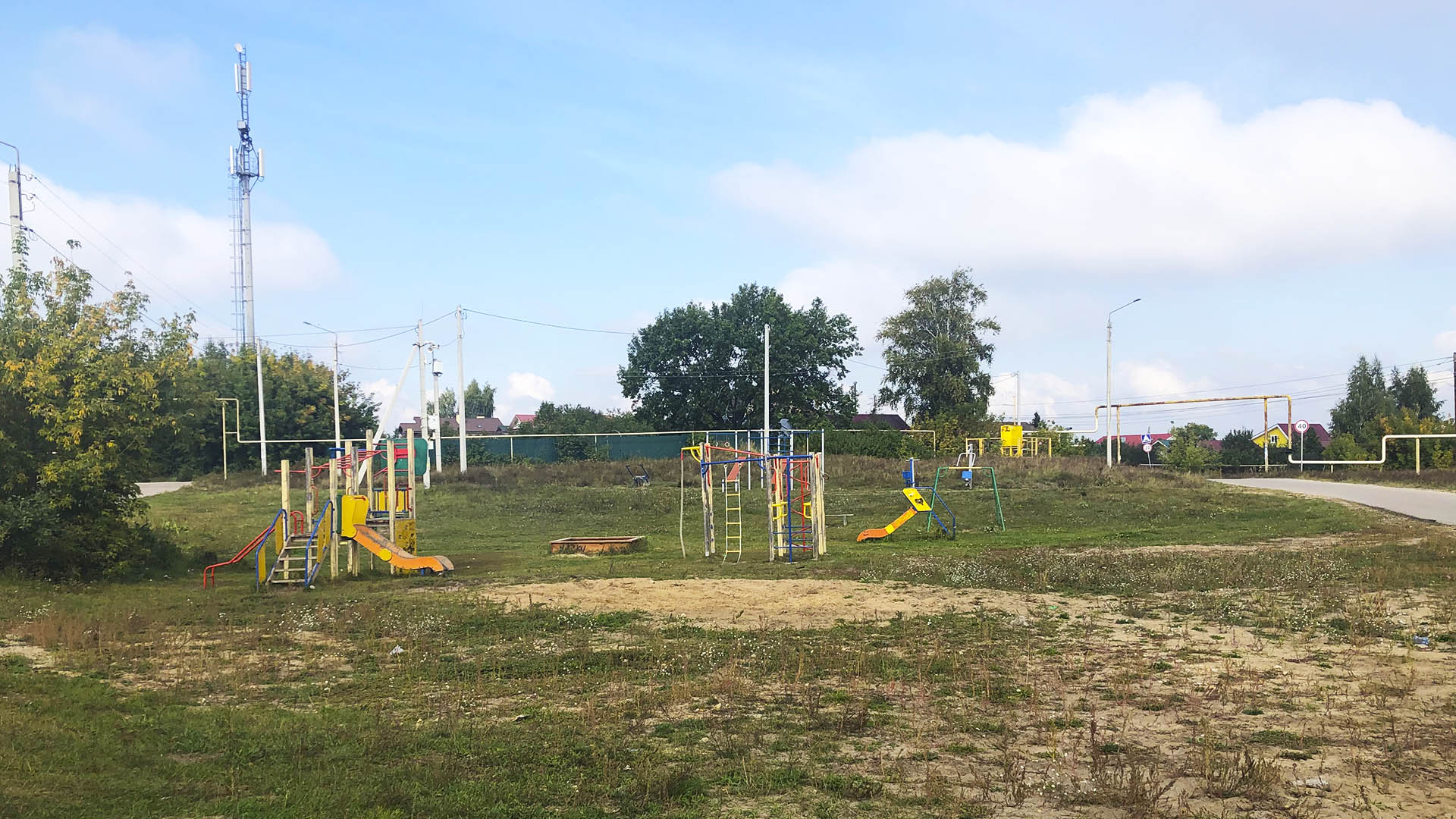 Устройство спортивно-игровой площадки на ул.Полевая, д.25, п.Юрьевец