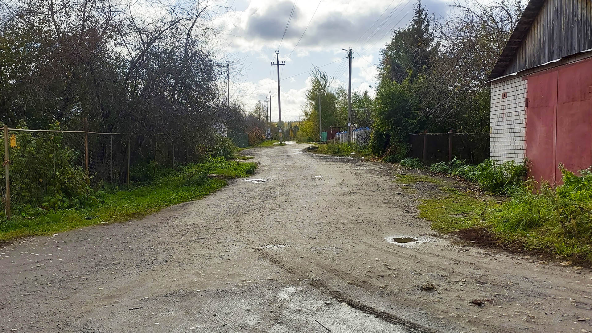 Ремонт дороги от ул.Максима Горького, д.55 до ул.Тургенева, д.42, от ул.Максима Горького, д.71 до ул.Тургенева, д.60, п.Дачный