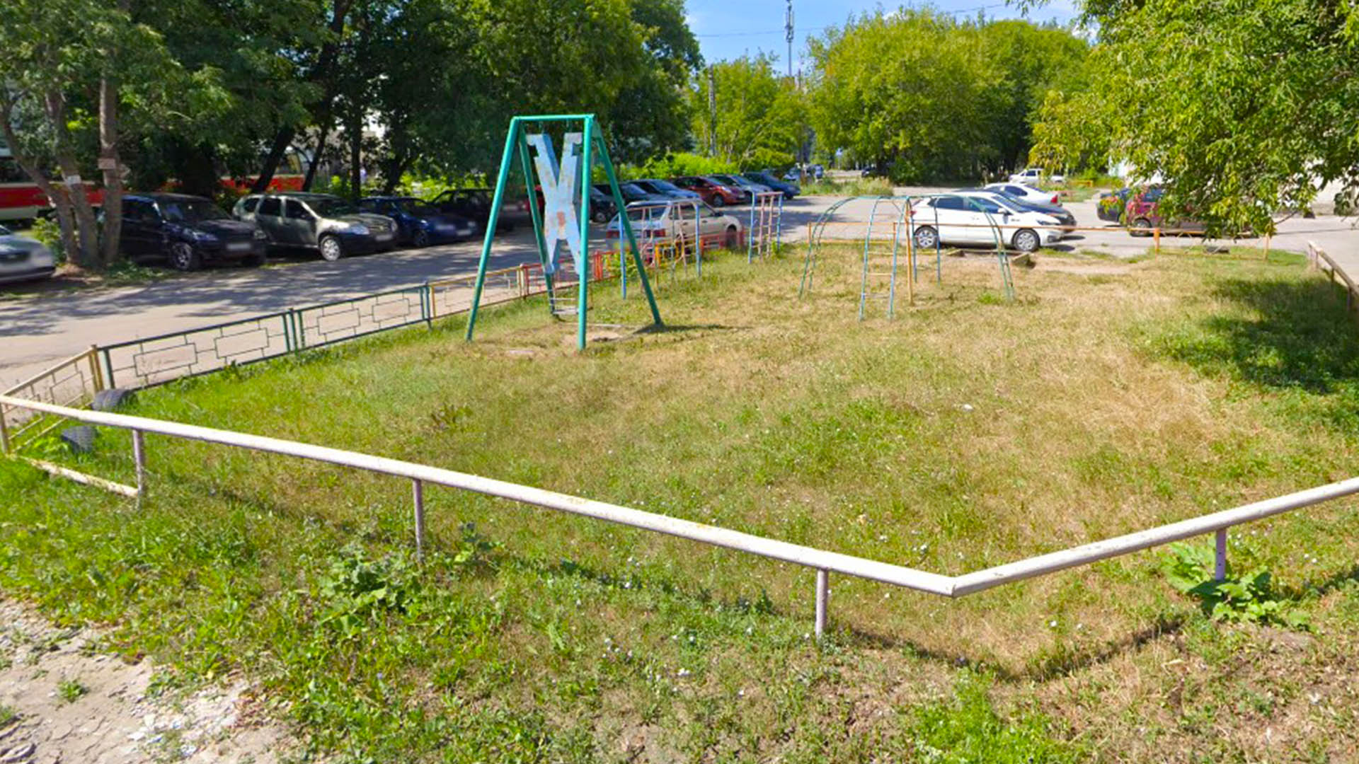 Устройство детской игровой площадки на ул.Народная, д.82, г.Н.Новгород