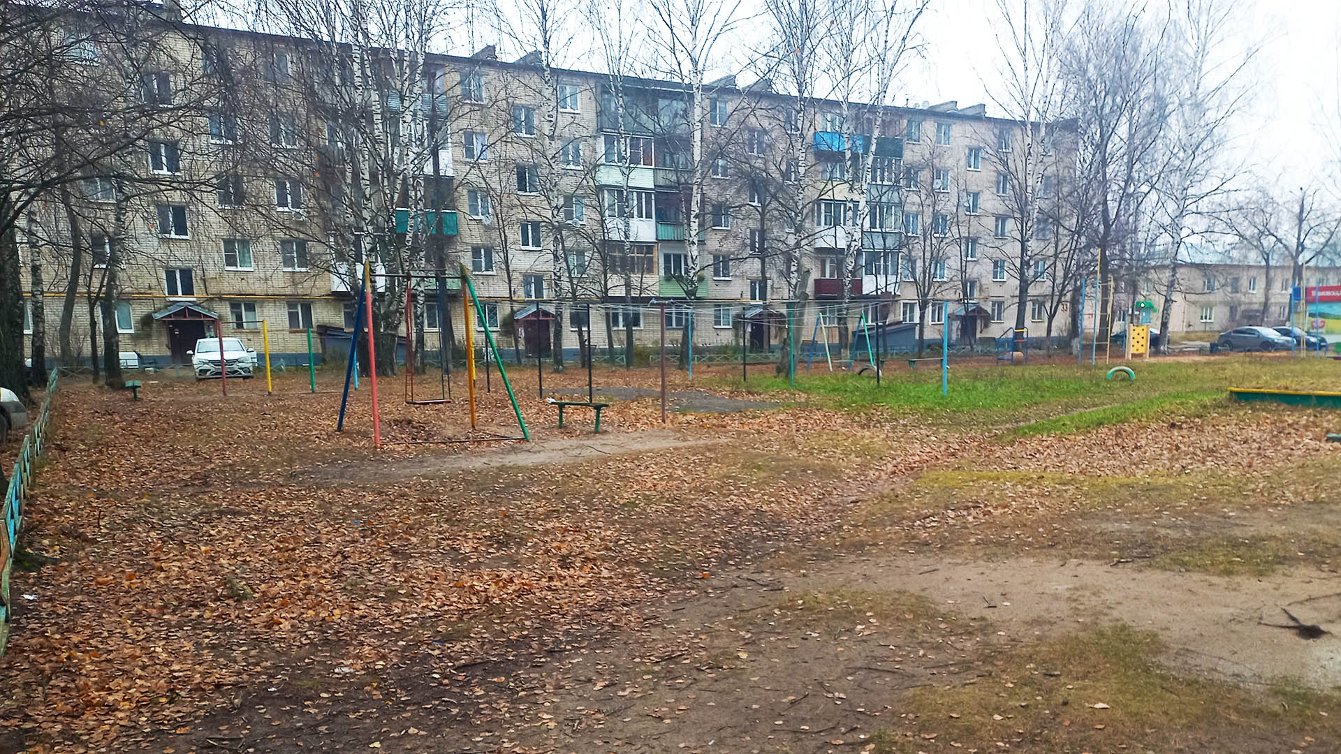 Устройство детской площадки по ул.Садовая, д.32 - 34, р.п.Первое Мая