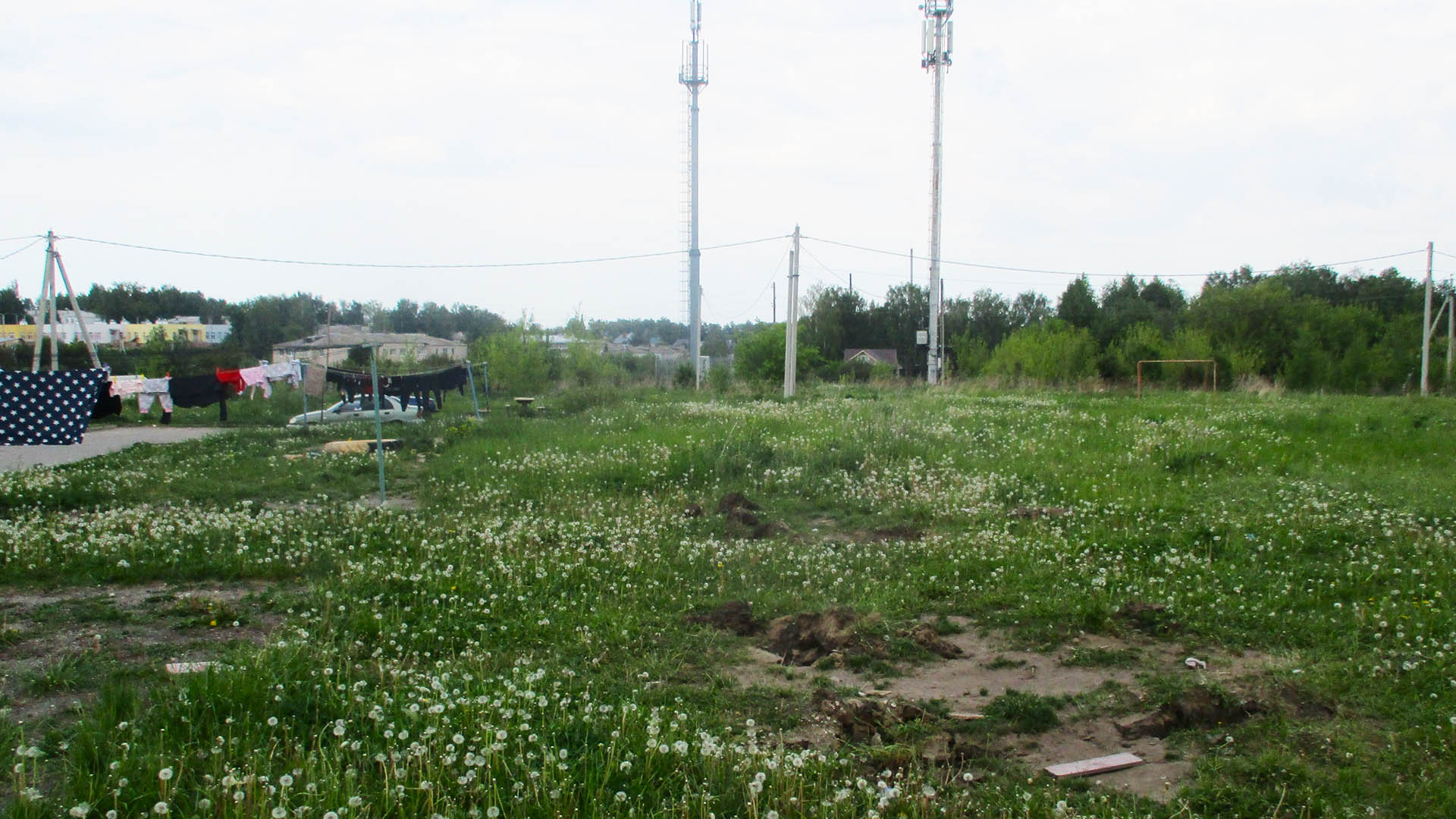 Устройство детских площадок на пер.Зеленый, ул.Березовская, ул.Фильченкова, ул.Молодежная, ул.Советская, р.п.Дальнее Константиново