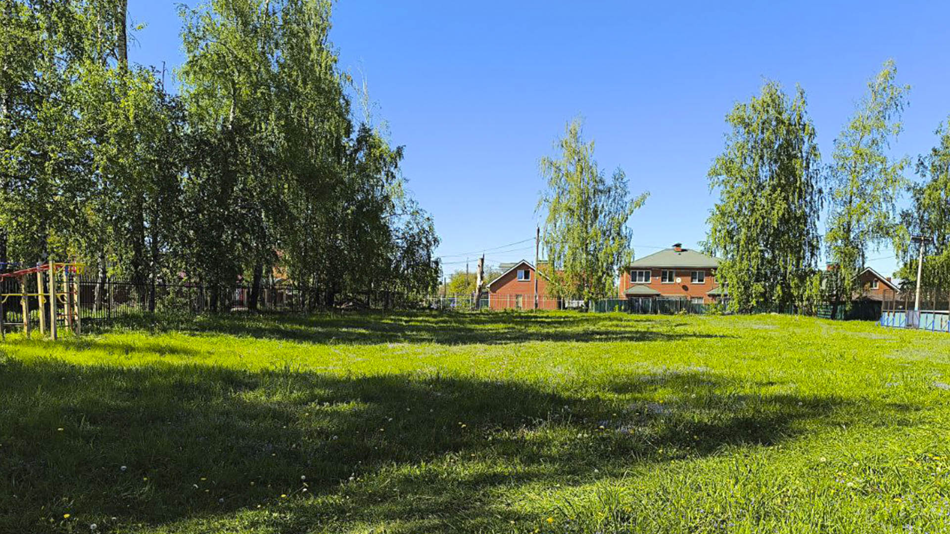 Устройство универсальной спортивной
площадки на территории МАОУ СШ №1, г.Кстово