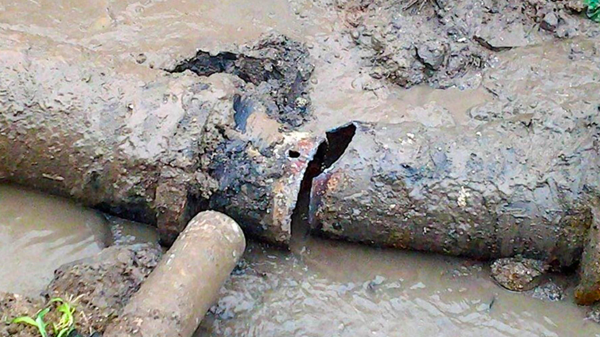 Ремонт водопровода по ул.Ленина, с.Молчаново