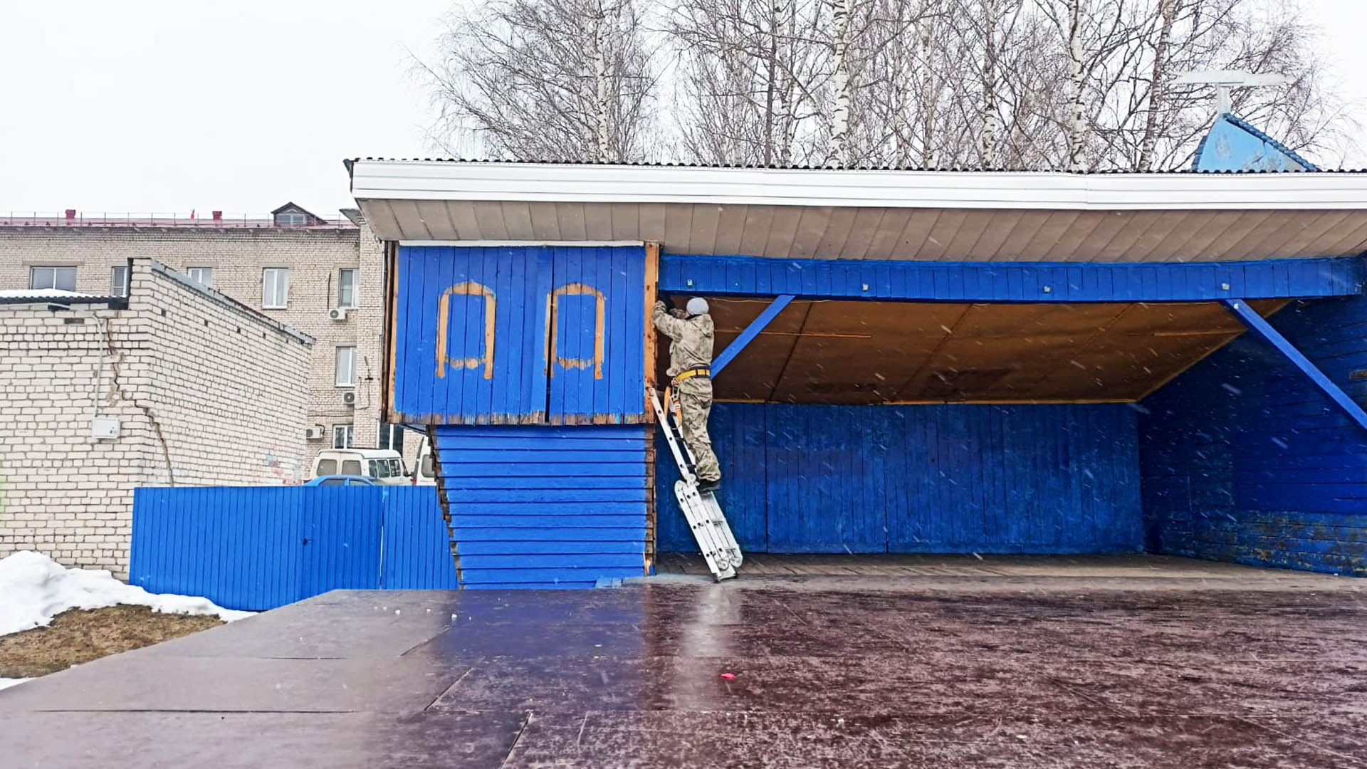 Комплексный ремонт сценической площадки,
г.Ветлуга