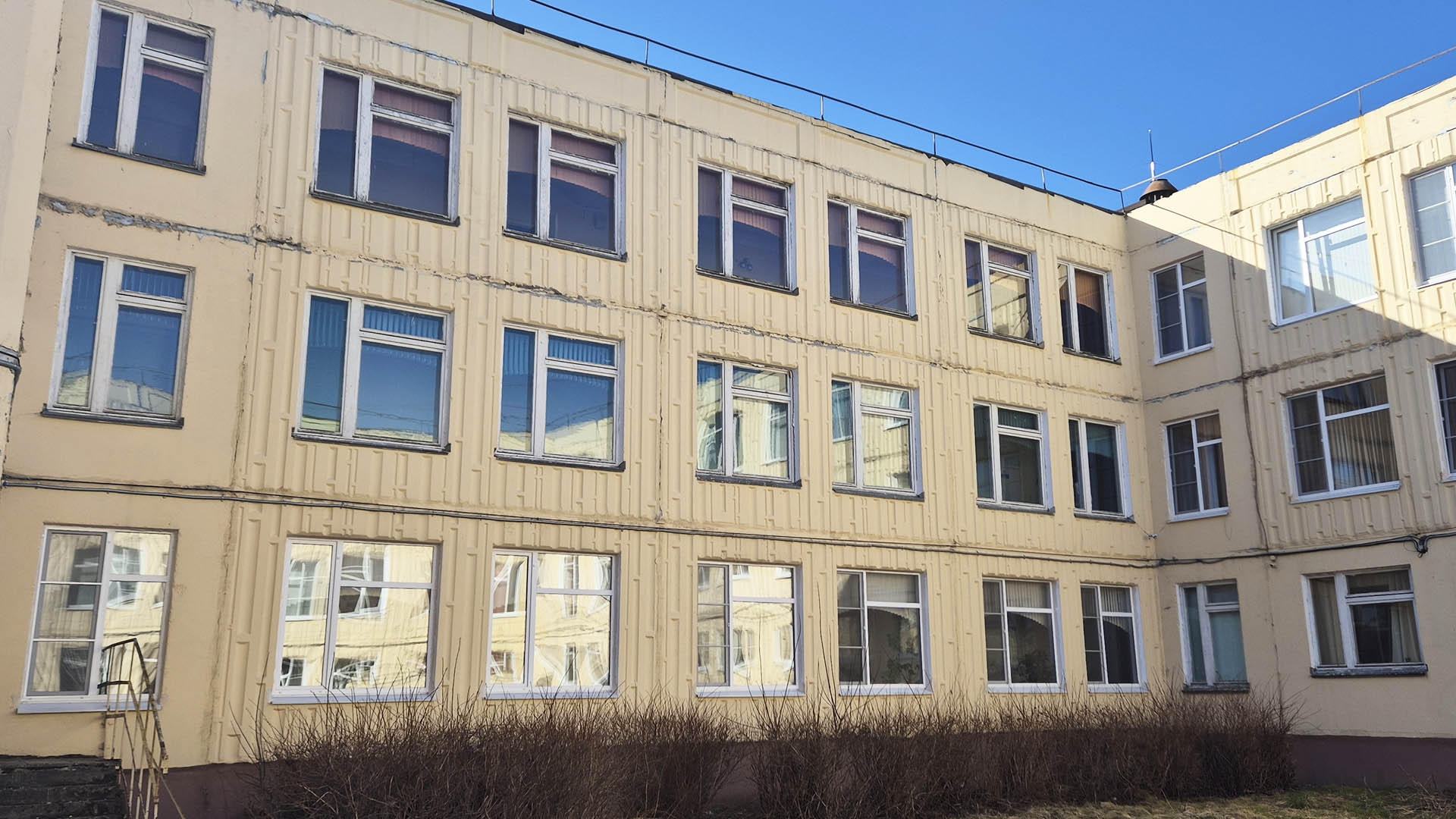 Замена оконных блоков в помещениях МБОУ "СШ № 13", г.Арзамас