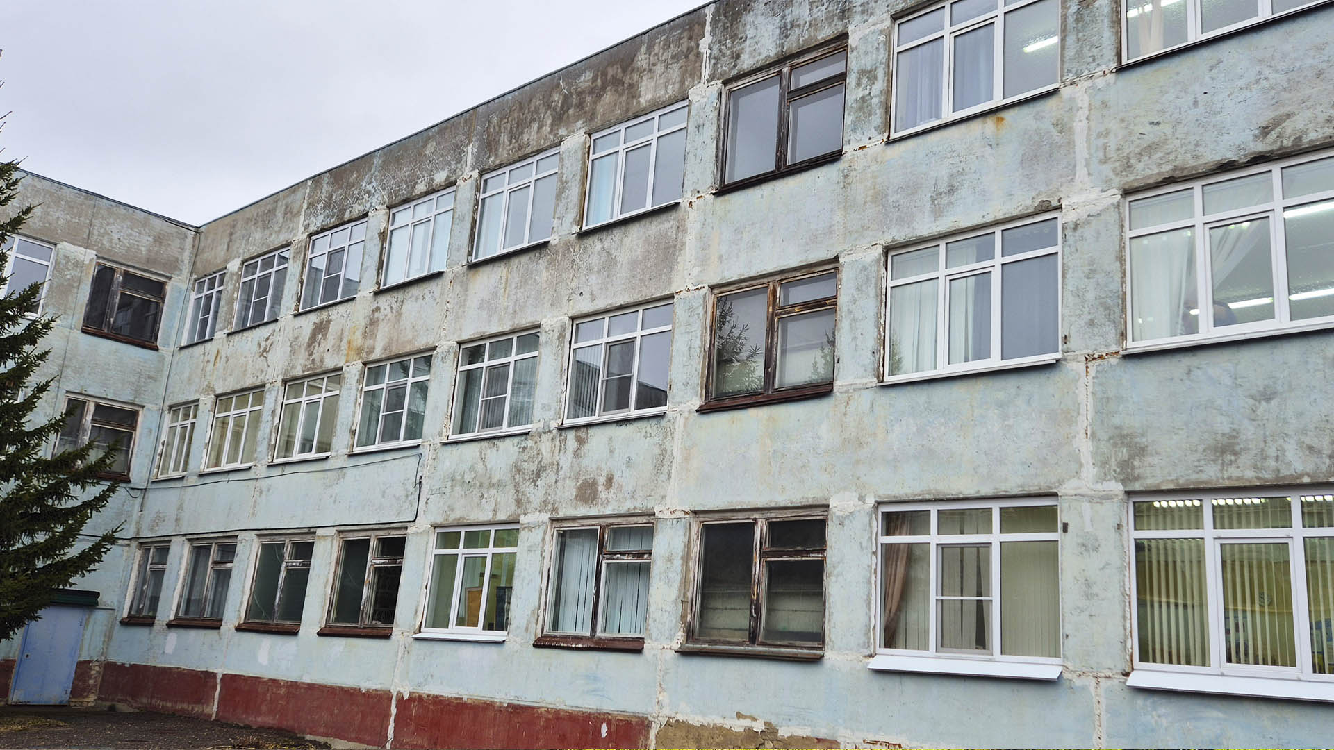 Замена оконных блоков в помещениях МБОУ "СШ № 15", г.Арзамас