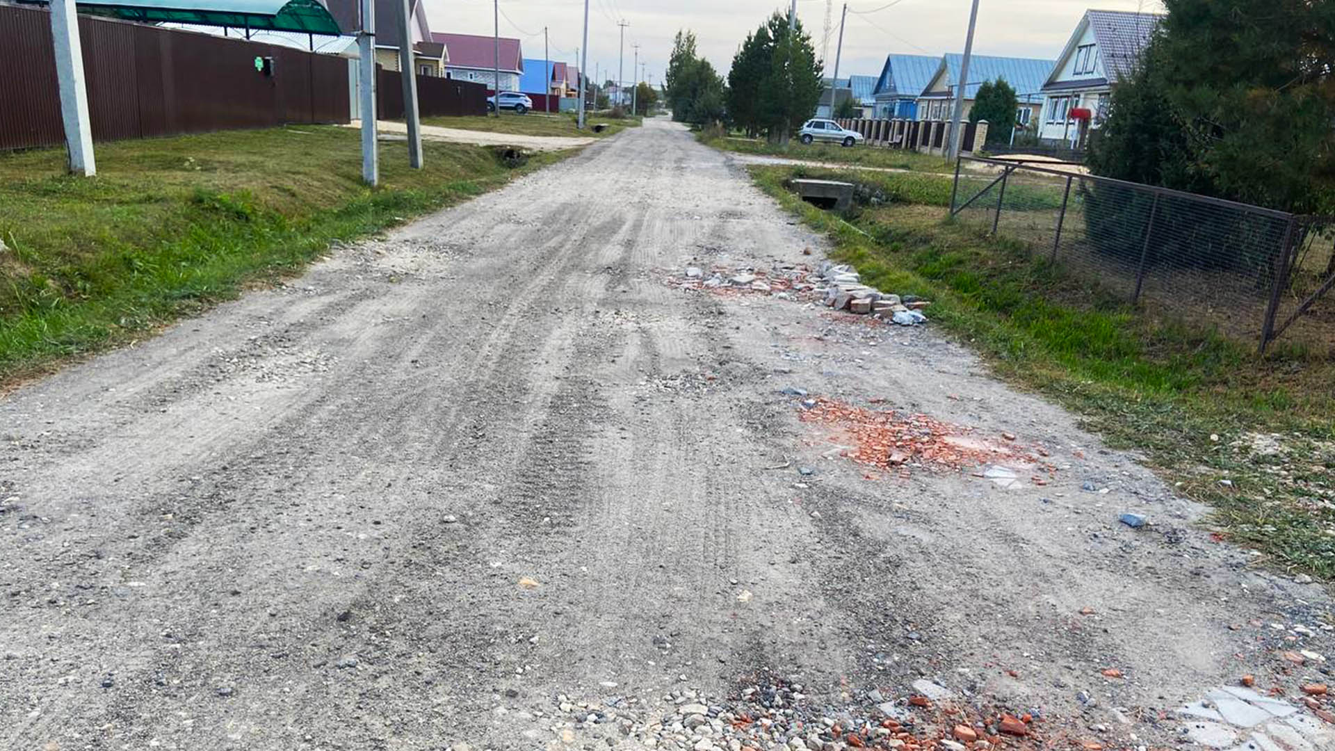 Ремонт участков дорог по ул.Солнечная, д.23 - д.32, по ул.Луговая, д.7А - д.21, р.п.Гремячево