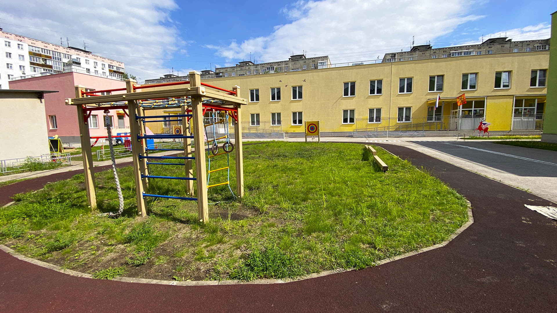 Устройство спортивной площадки на территории МБДОУ «Детский сад №60», г.Нижний Новгород