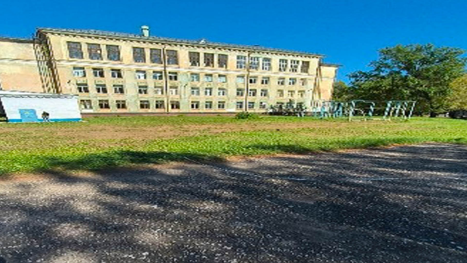 Устройство универсальной спортивной площадки на территории «Школа №64», г.Нижний Новгород