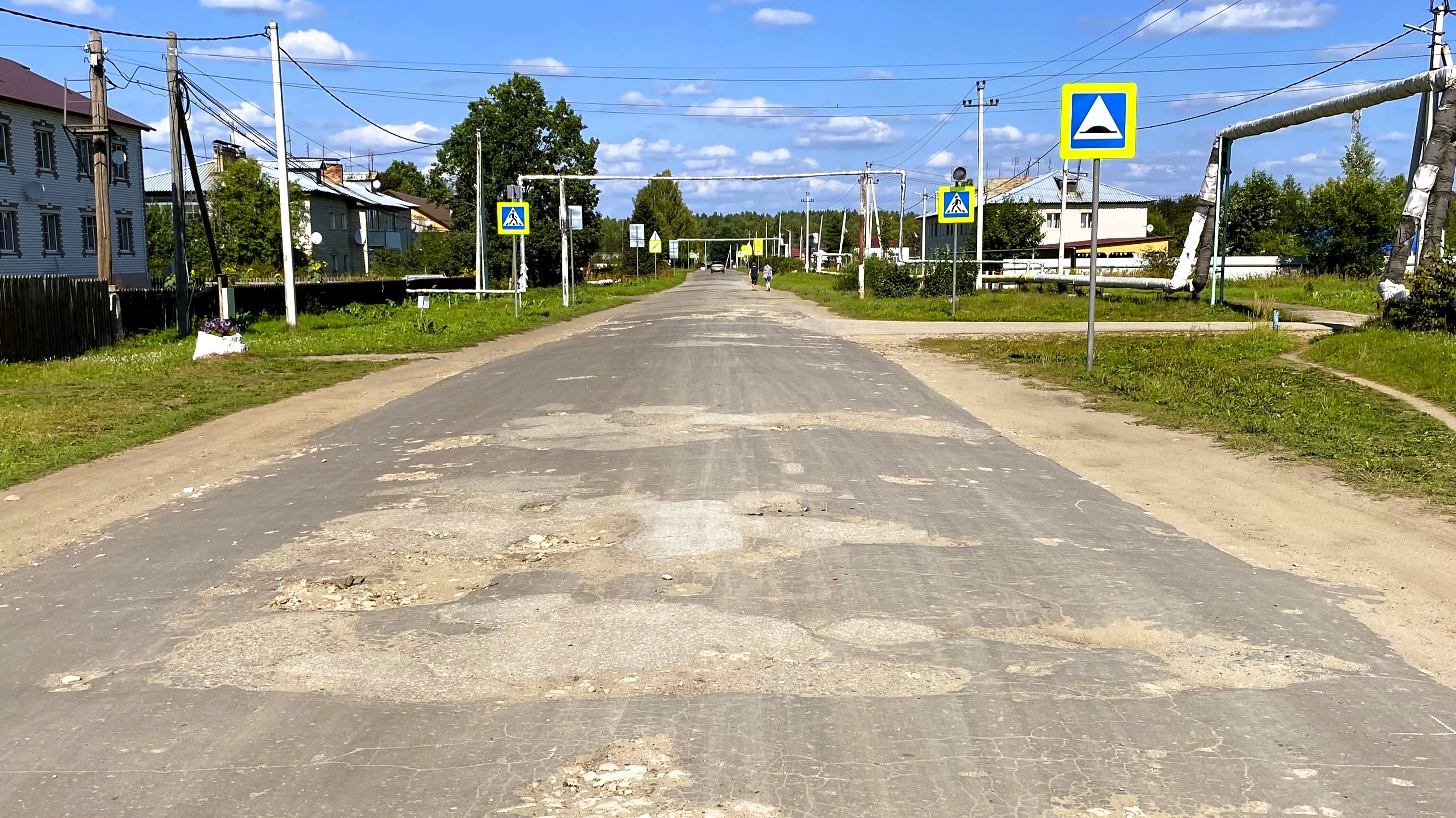 Ремонт дороги по ул.Октябрьской, п.Буреполом
